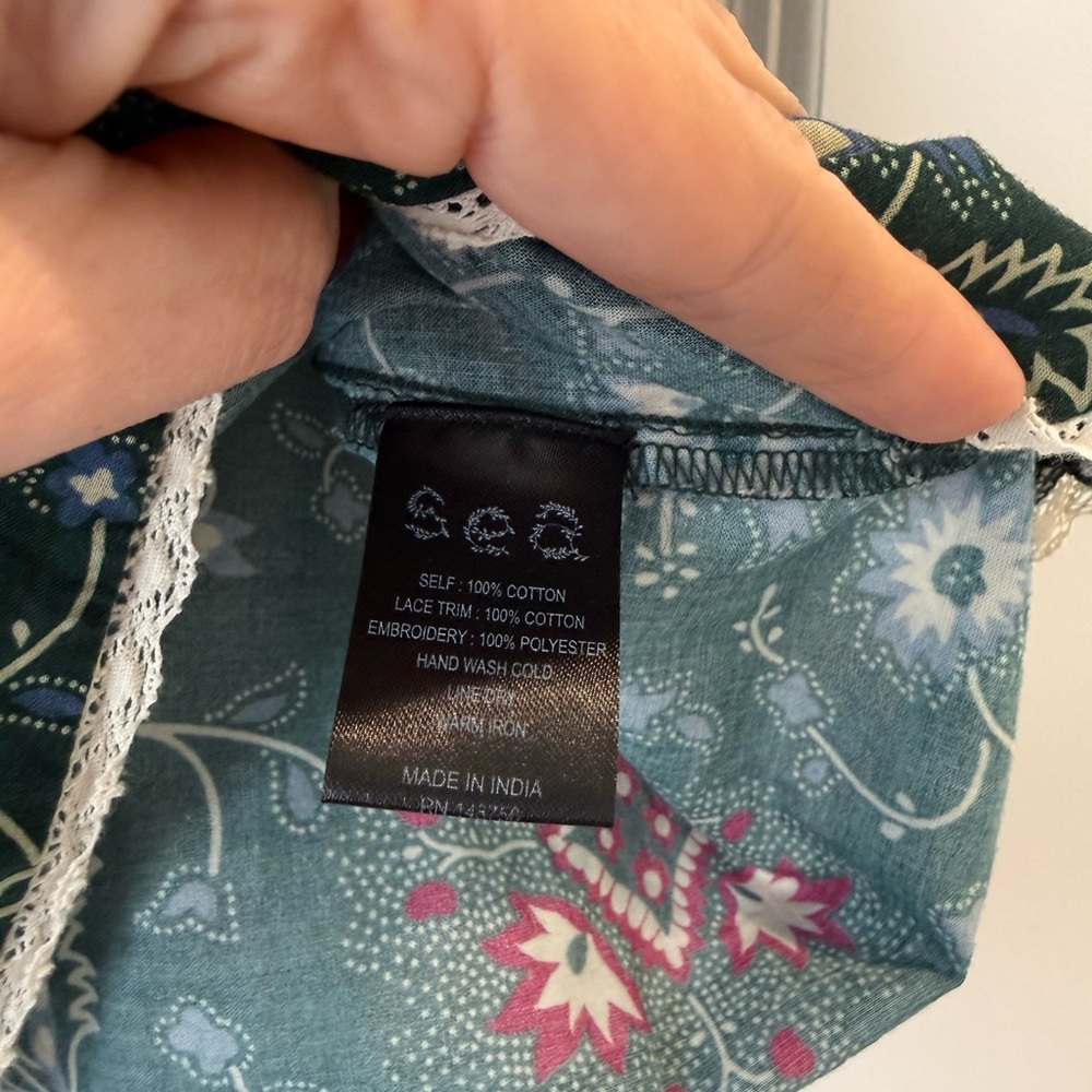 SEA NY Robina Top in size Small - Picture 5 of 5